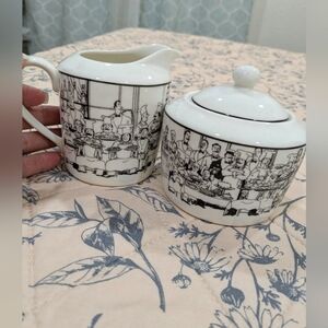VINTAGE🔥 Elegant Black and White Ceramic Creamer and Sugar Set